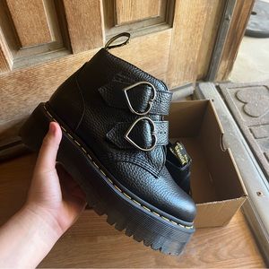 Brand new dr martens Devon heart platform shoes